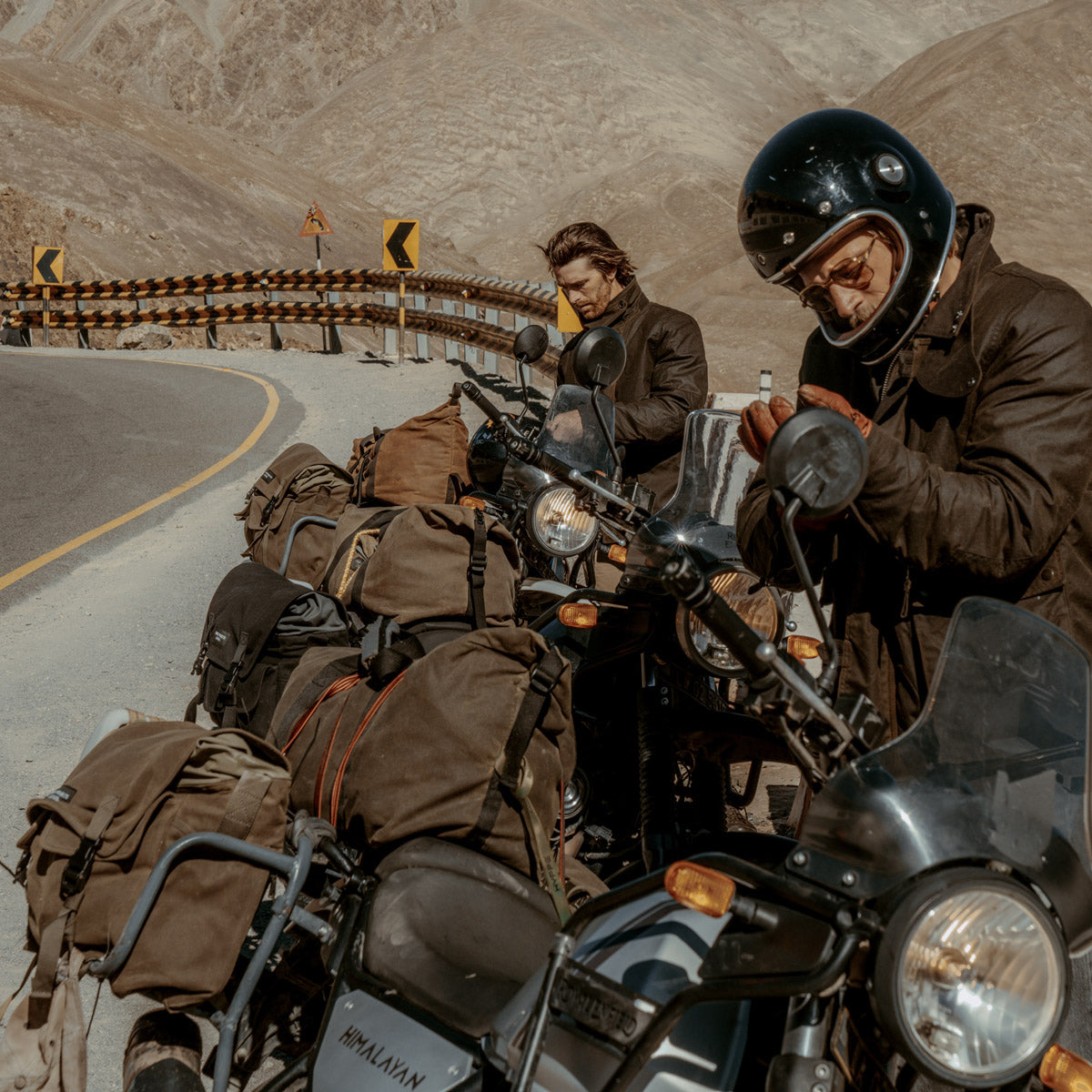 Lifestyle Images Of The Eversholt Jacket