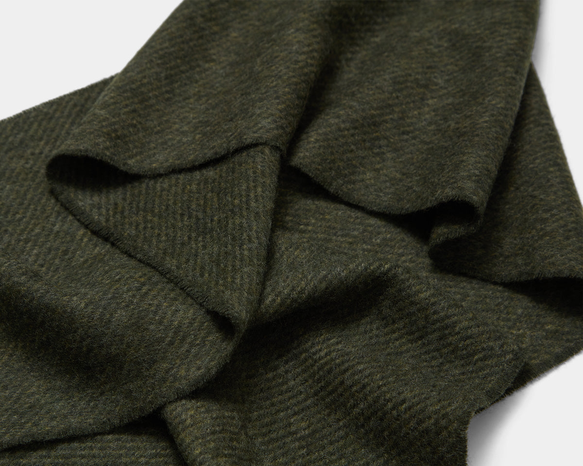 Made by one of the last vertical mills in the UK - founded in 1837.