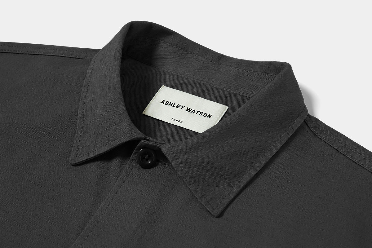 Densely woven 300 g/m ripstop fabric cuts out wind. It’s hardwearing but not stiff, a great year-round weight.