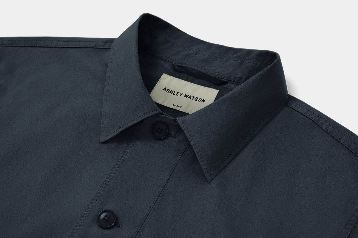 Dense canvas woven from regenerative cotton. It’s a great year round weight that can be worn as an outer or layered.