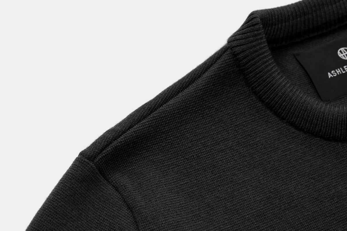 Warm without the bulk. The Cardington Knit is designed to pack easily.
