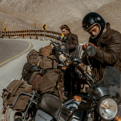 Lifestyle Images Of The Eversholt Jacket