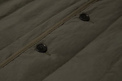 The vertical quilt panels follow the shape of your body and move with you. These channels allow warm air to circulate - regulating your temperature.