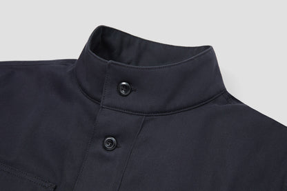 Funnel neck collar regulates wind entering at the neck.