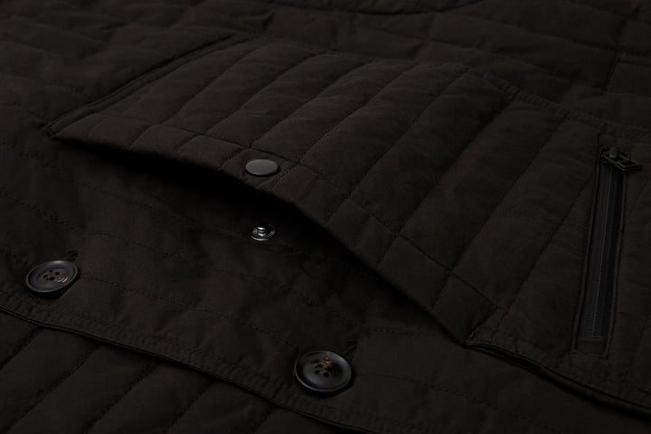 Asymmetric drop pocket - perfect for stashing things when on the move.