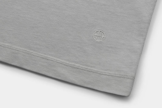 270 g/m Pre-Shrunk Cotton. Finished With Embroidered Monogram.