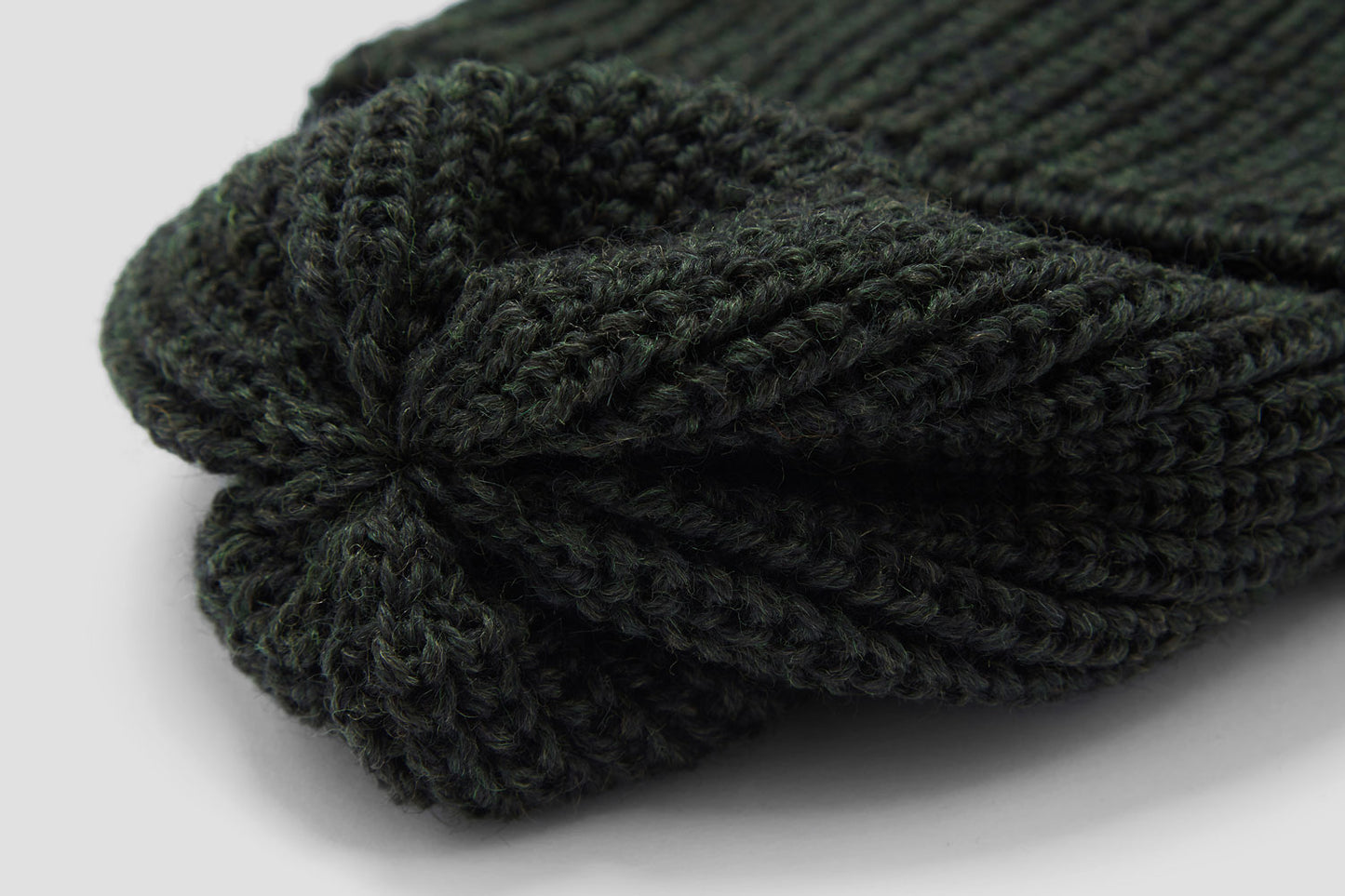 The crown is gathered + finished by hand giving the Thurcroft its distinctive shape.