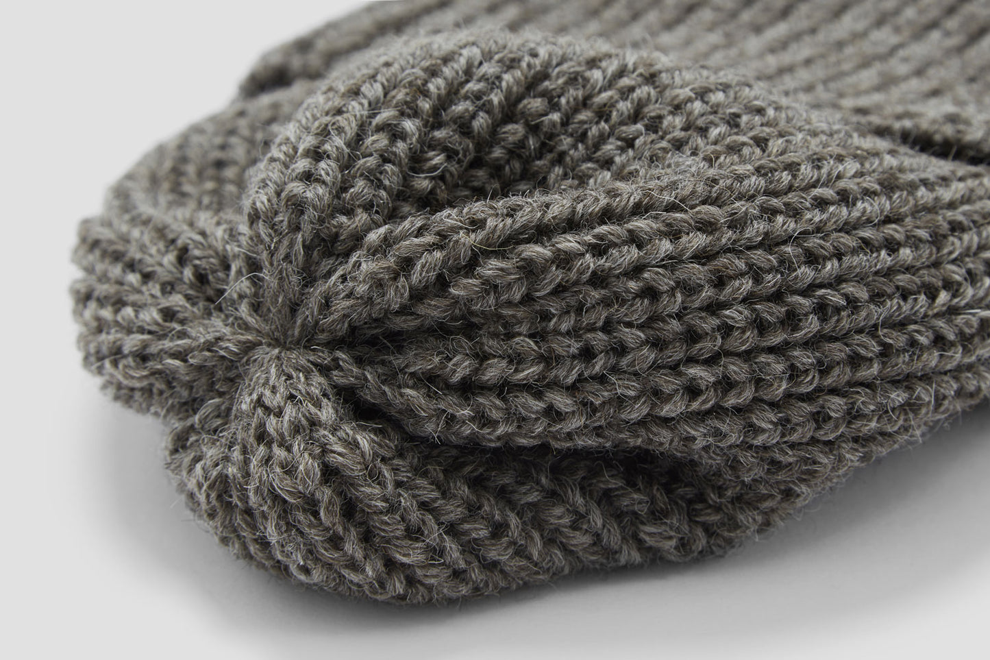 The crown is gathered + finished by hand giving the Thurcroft its distinctive shape.