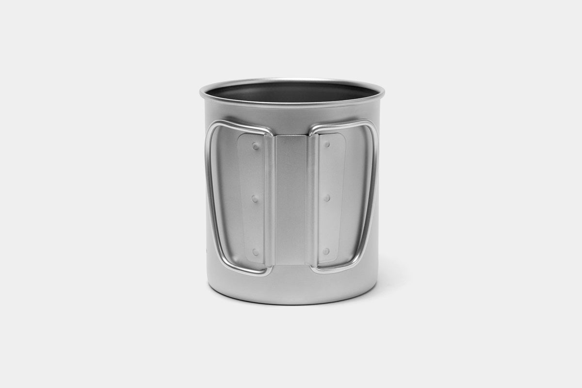 Ergonomic handles fold neatly away for compact storage.