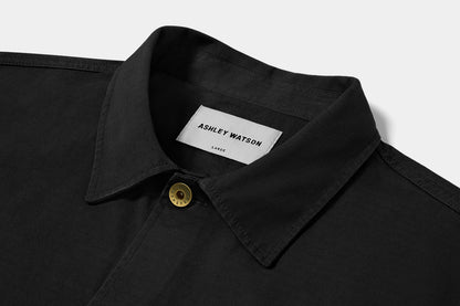 Densely woven 300 g/m ripstop fabric cuts out wind. It’s hardwearing but not stiff, a great year-round weight.